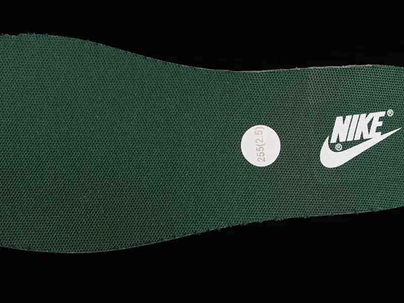 All categories Nk SB Dunk series Nk SB Dunk Low low-top sneakers F version Nk SB Dunk Low "Gorge Green" bean paste green color SB low-top casual sneakers FB7160-161